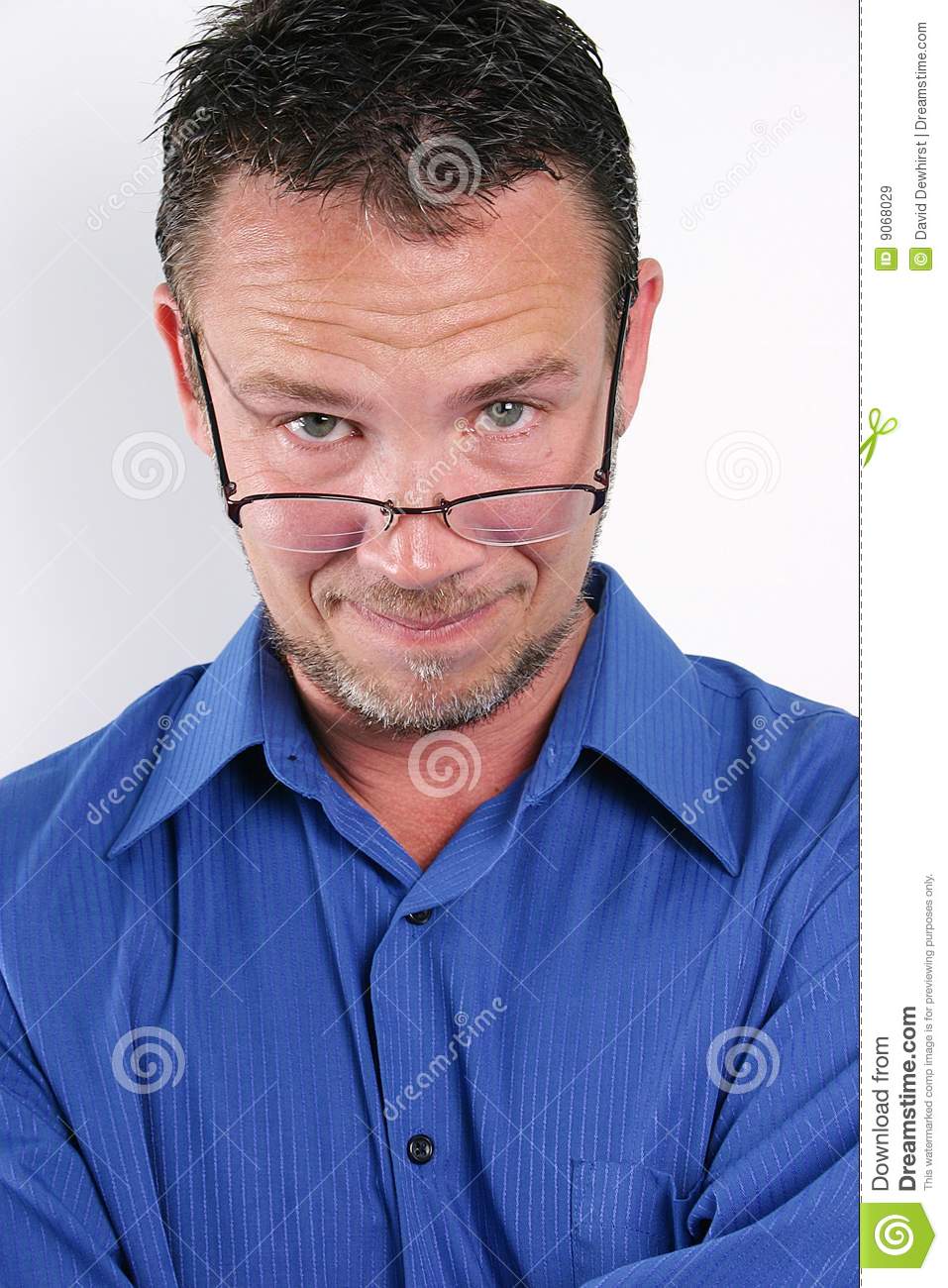 handsome-middle-aged-man-bifocals-9068029.jpg