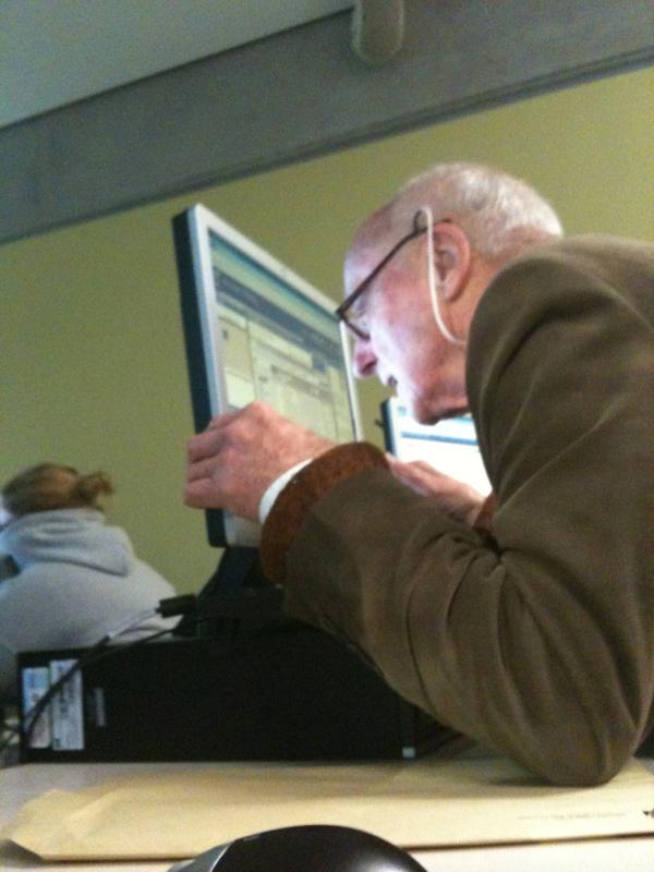 I-was-in-college-the-other-day-and-saw-a-very-cute-old-man-trying-to-read-from-a-computer-scre...jpg