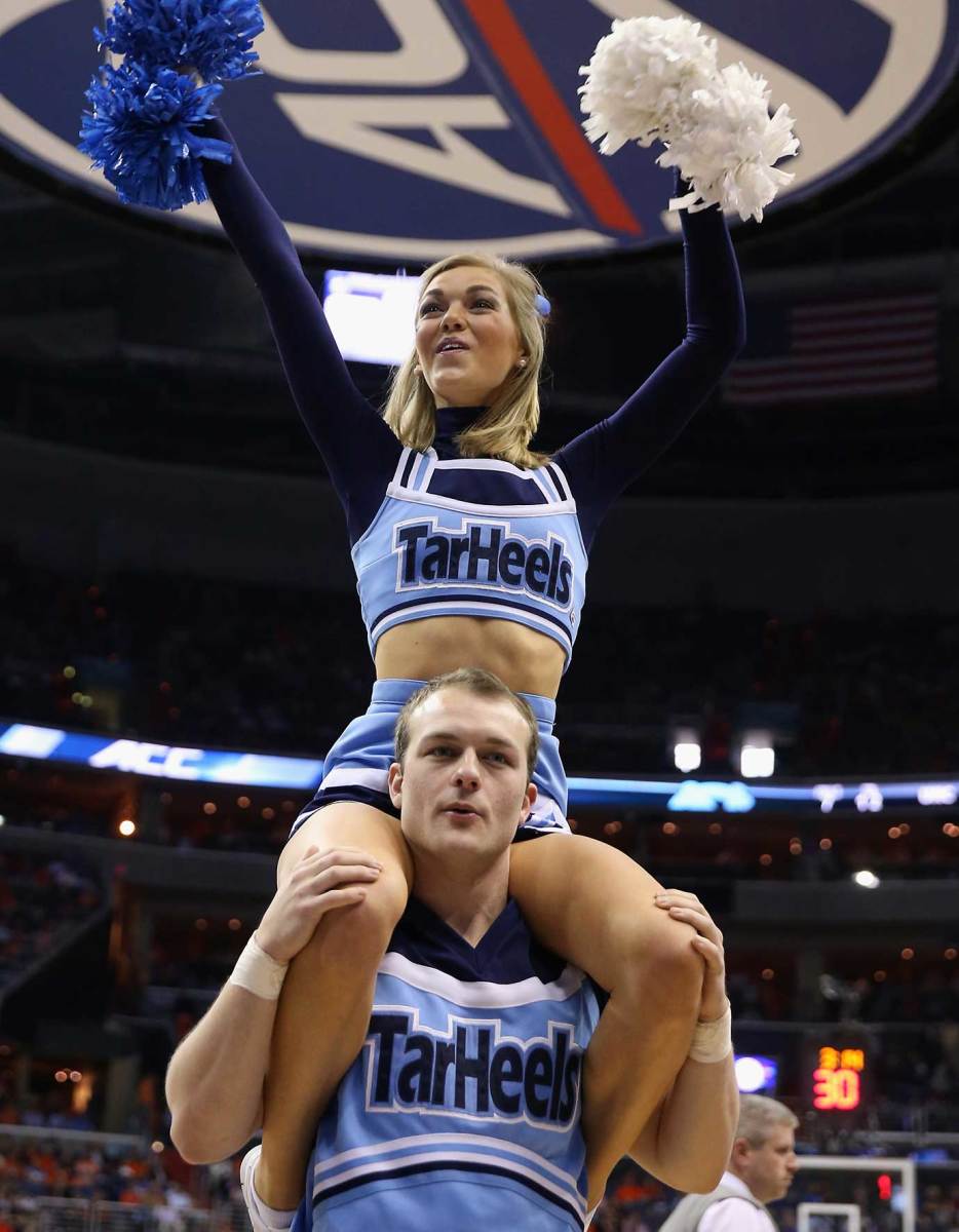 north-carolina-cheerleaderjpg.jpg