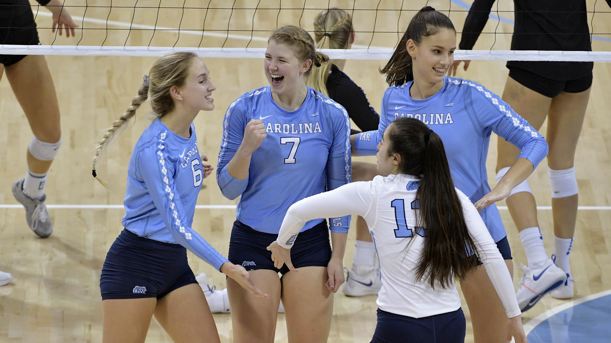 unc-volleyball-happy-2.jpg