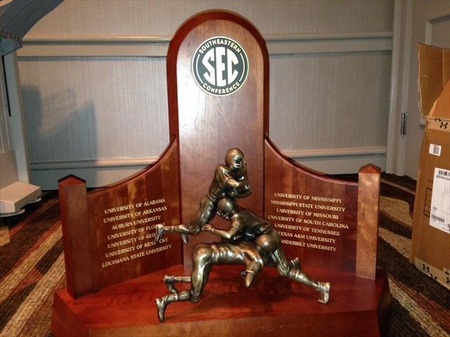 sec-trophy.jpg