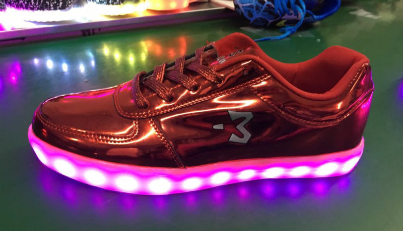 stephon-marbury-light-up-shoes_wjhoh3.jpg