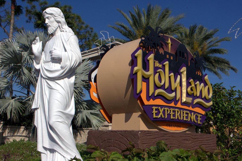 The-Holy-Land-Experience-Orlando-Florida-sign-at-main-entrance7.jpg